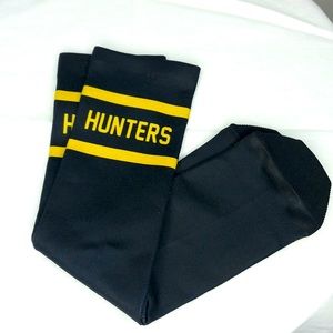 Black and yellow Hunters socks